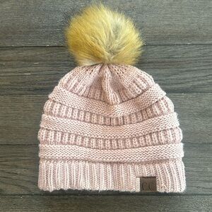 CC Beanie Metallic Fur Pom HAT43MET